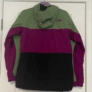 EUC-THE NORTH FACE Jacket Size MM, Purple, Green & Black Machine Wash Cold Water
